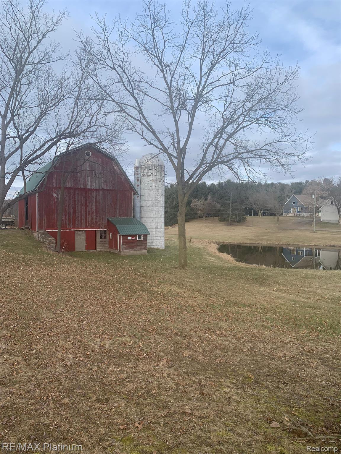3850 Jewell Road Howell, MI 48843 - Photo 8 of 60 Picture perfect red barn with silo.
