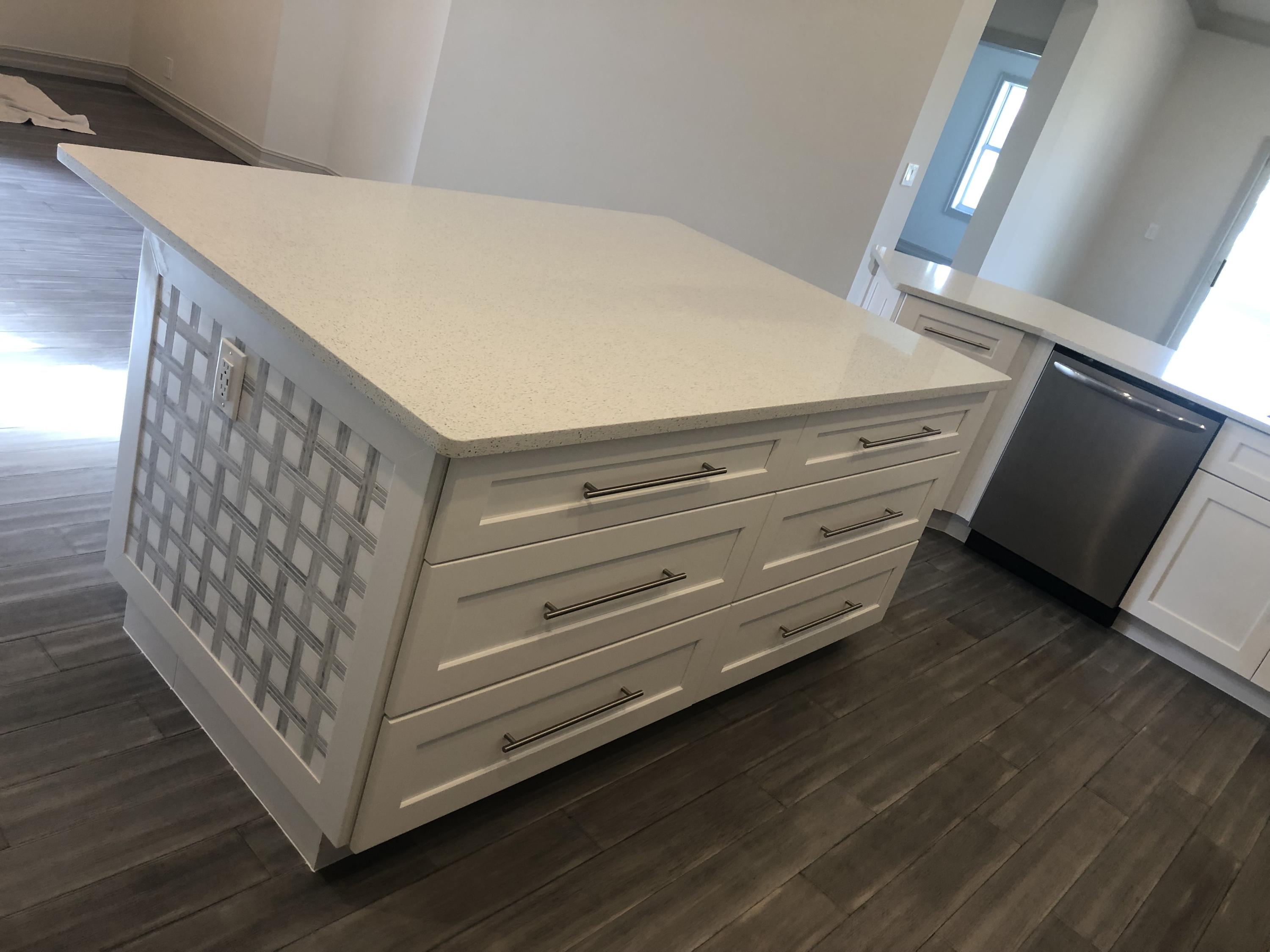 6063 Caladium Road Delray Beach, FL 33484 - Photo 5 of 15 DRAWERS!!