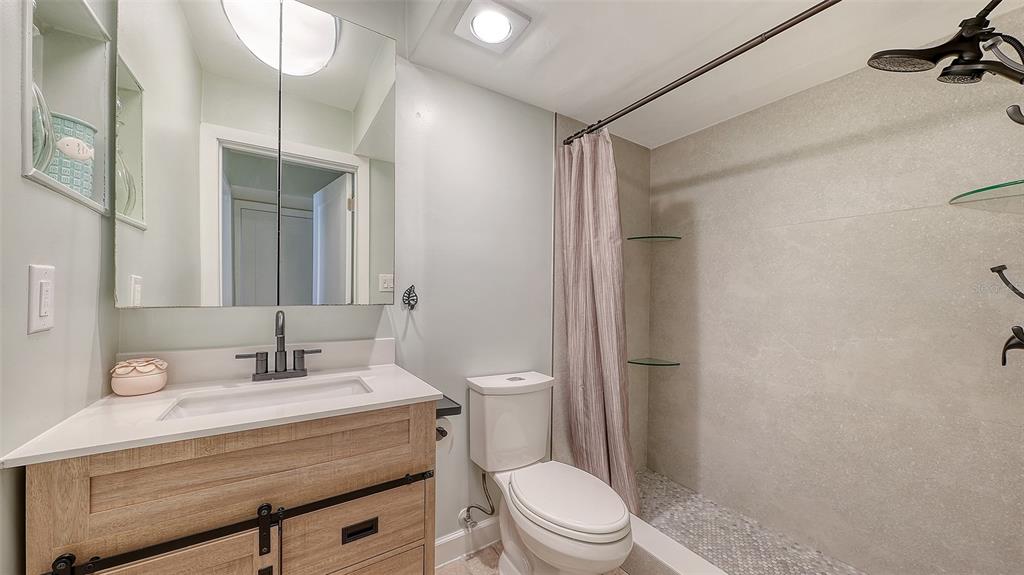 115 Pass Key Road, Unit 115 Sarasota, FL 34242 - Photo 15 of 54