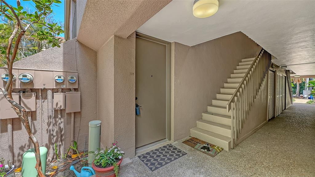 115 Pass Key Road, Unit 115 Sarasota, FL 34242 - Photo 4 of 54