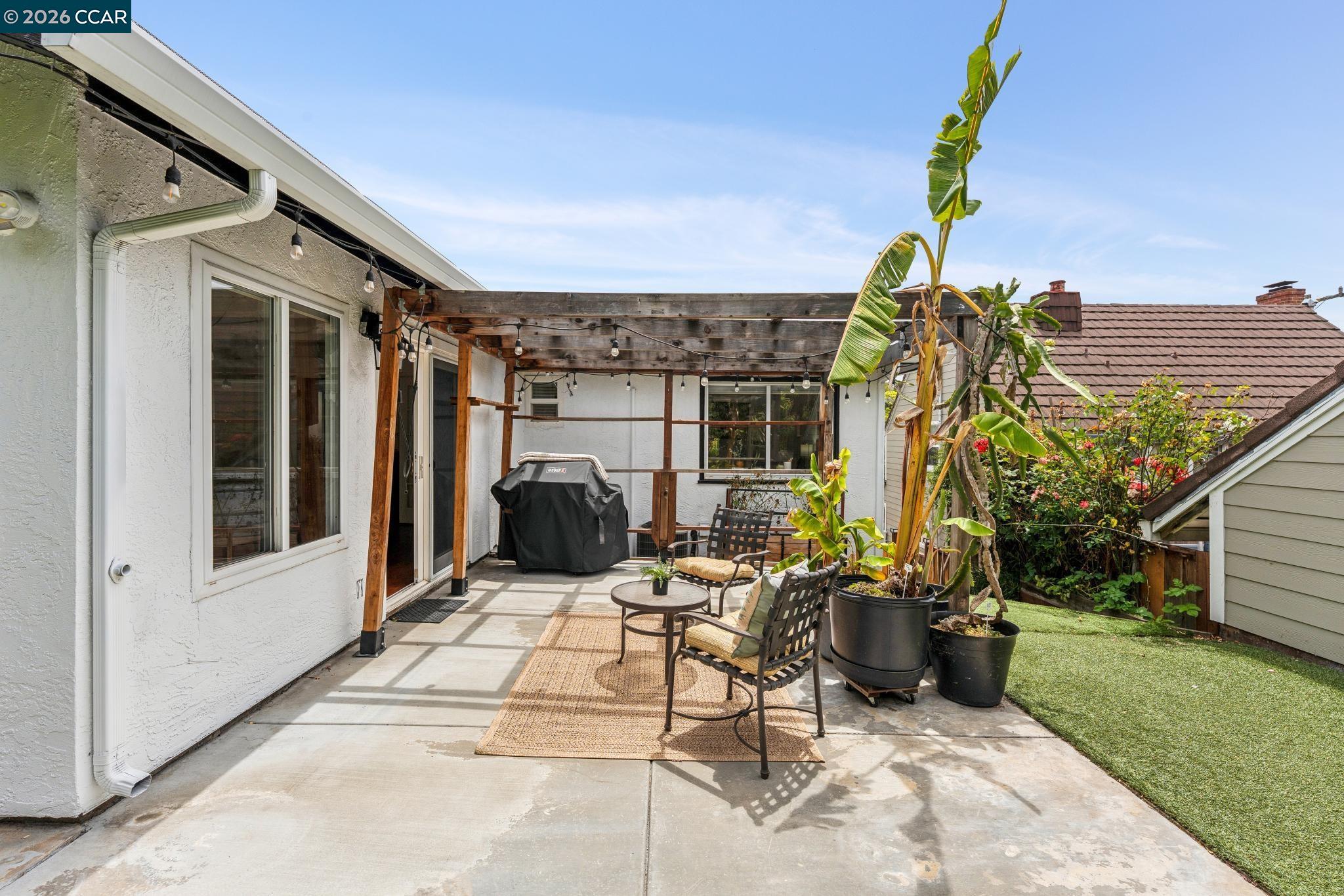 4037 Rusting Avenue Oakland, CA 94605 - Photo 35 of 35