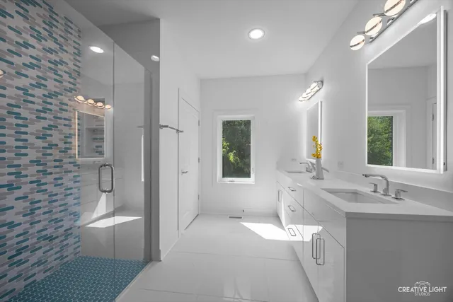 $998,000 | 7625 Dunham Road, Woodridge, IL 60517