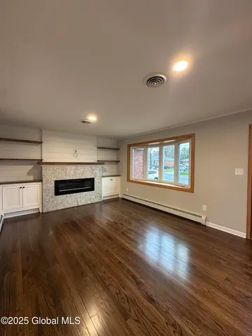 $2,700 | 11 Campagna Drive, Colonie, NY 12205