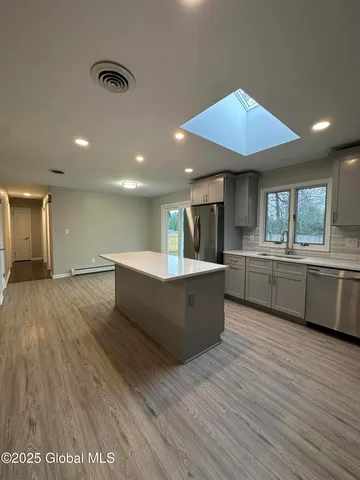 $2,700 | 11 Campagna Drive, Colonie, NY 12205