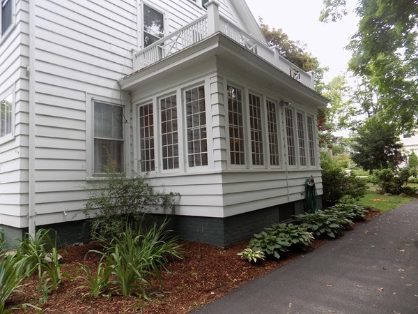 12 Maplewood Terrace Springfield, MA 01108 - Photo 4 of 30