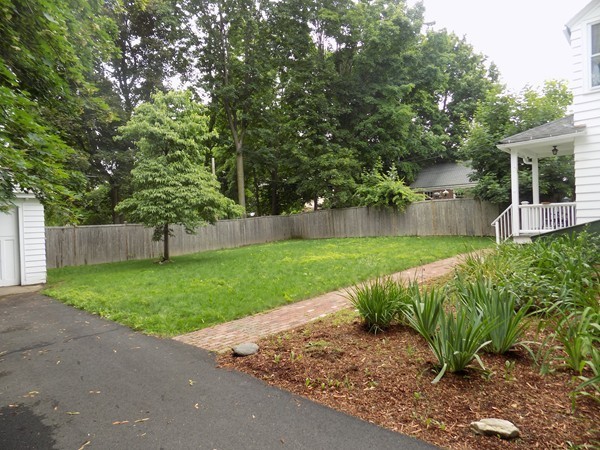 12 Maplewood Terrace Springfield, MA 01108 - Photo 7 of 30