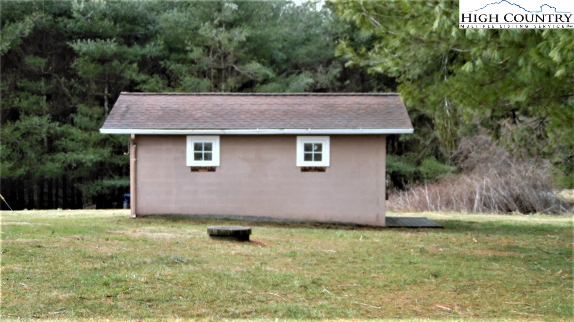 1210 Mahogany Rock Road Sparta, NC 28675 - Photo 21 of 40 Gallery Image 21