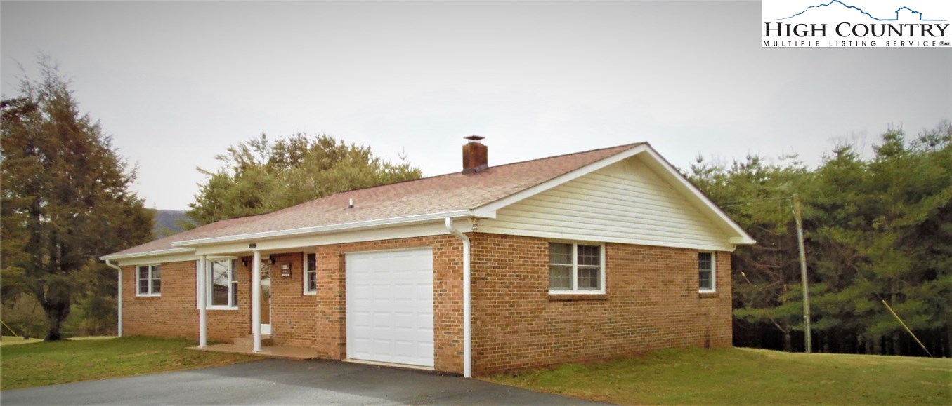 1210 Mahogany Rock Road Sparta, NC 28675 - Photo 3 of 40 Gallery Image 3