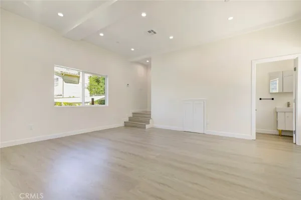 $3,200 | 7044 Greeley Street, Unit 3, Tujunga, CA 91042