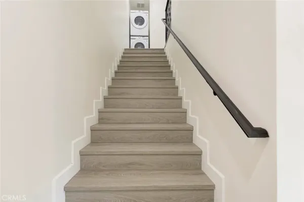 $3,200 | 7044 Greeley Street, Unit 3, Tujunga, CA 91042