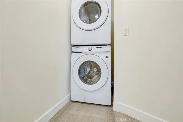 $3,200 | 7044 Greeley Street, Unit 3, Tujunga, CA 91042