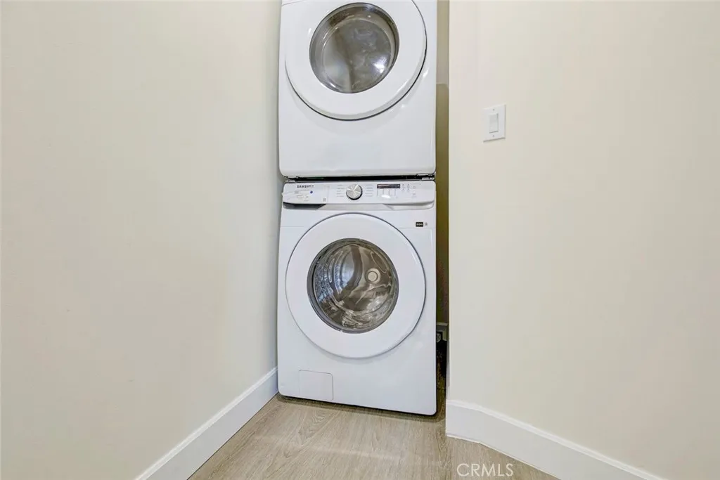 7044 Greeley Street, Unit 3 Tujunga, CA 91042 - Photo 8 of 16