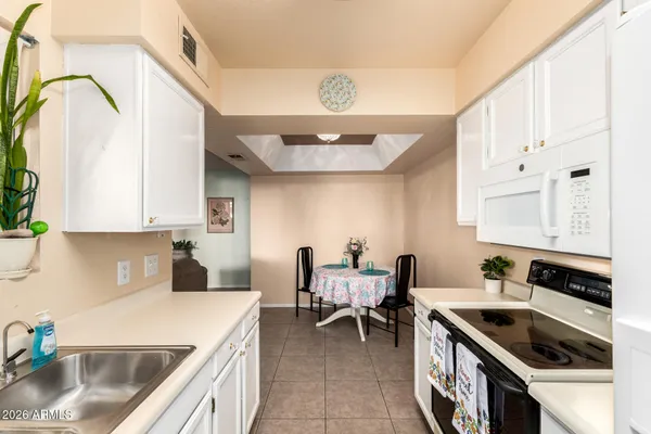 $240,000 | 10610 South 48th Street, Unit 1071, Phoenix, AZ 85044