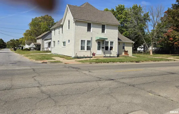$125,900 | 564 South Main Street, Canton, IL 61520