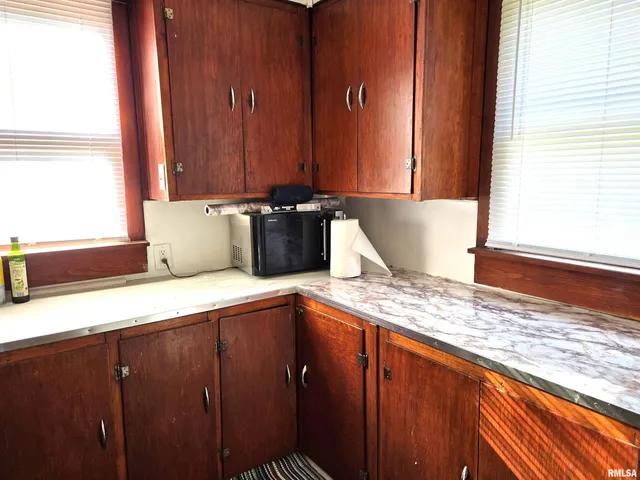 $125,900 | 564 South Main Street, Canton, IL 61520