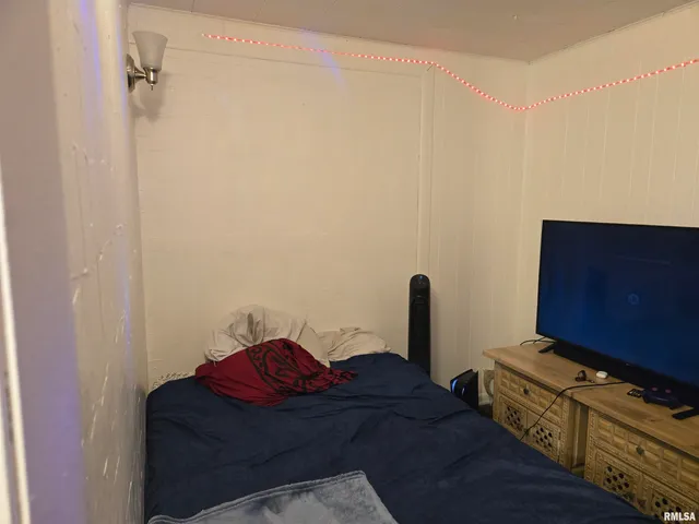 $125,900 | 564 South Main Street, Canton, IL 61520