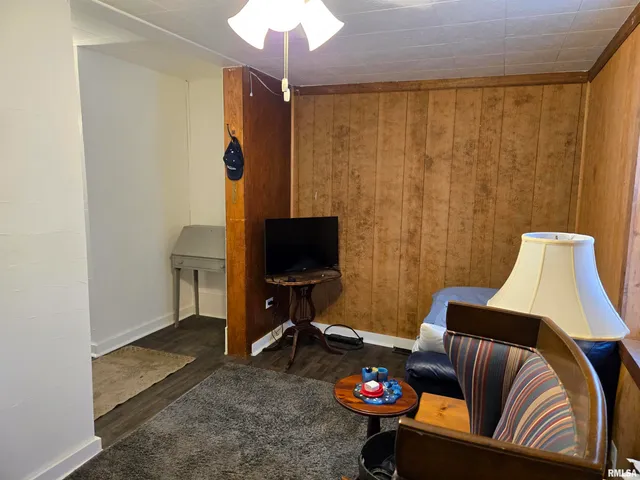 $125,900 | 564 South Main Street, Canton, IL 61520