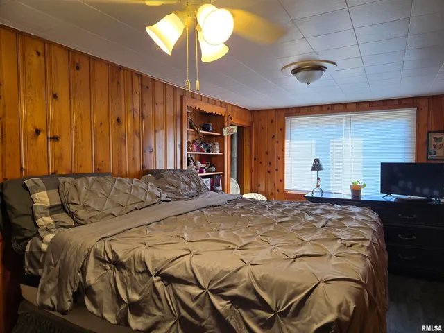 $125,900 | 564 South Main Street, Canton, IL 61520