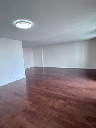 $3,300 | 300 Winston Drive, Cliffside Park, NJ 07010
