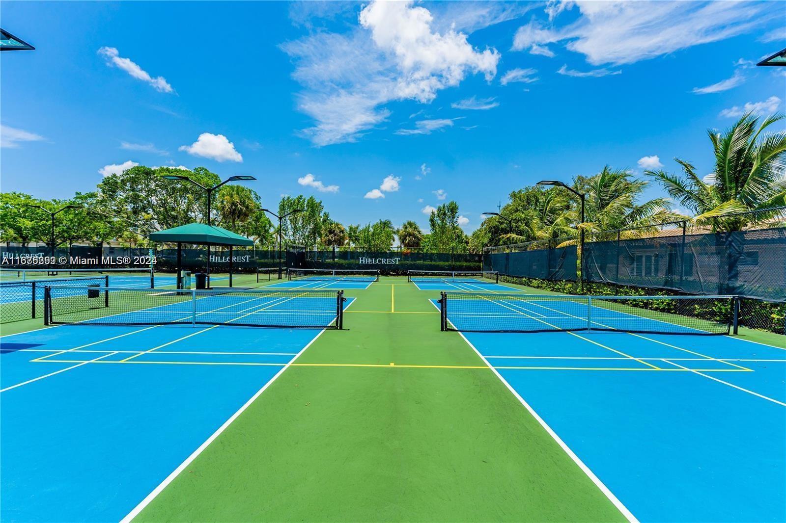 Hillcrest Hollywood, FL 33021 - Photo 34 of 37 a view of a tennis court