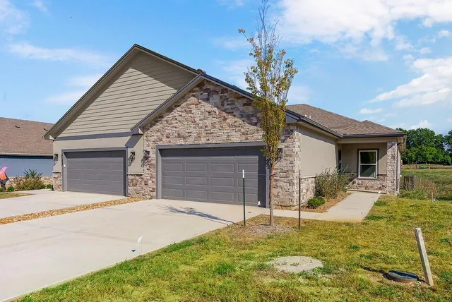 $495,000 | 6145 Park Street, Shawnee, KS 66216