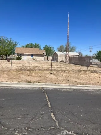 $250,000 | 17042 C Street, Victorville, CA 92395