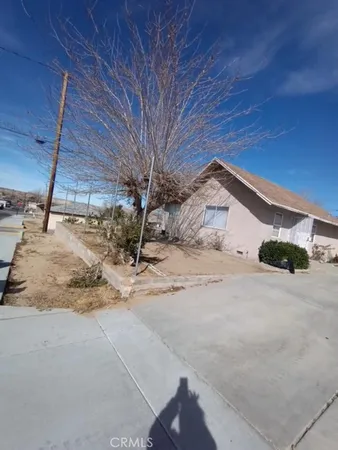 $250,000 | 17042 C Street, Victorville, CA 92395