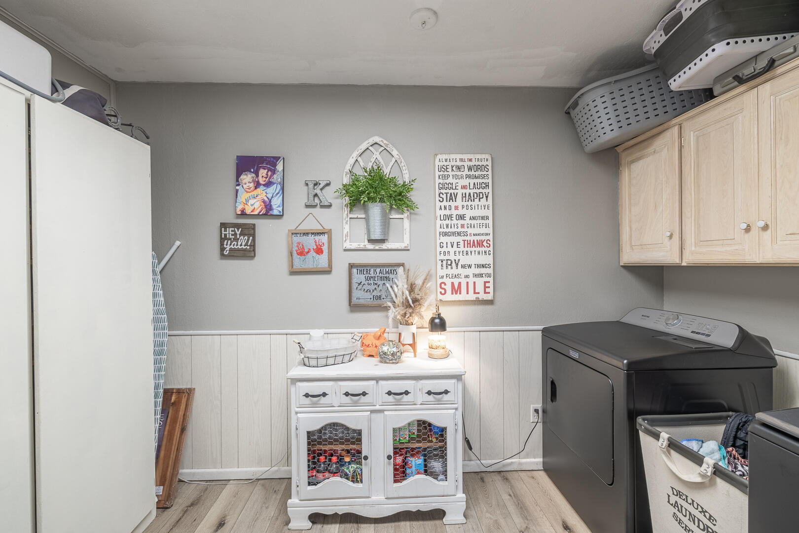 710 West 5th Street Post, TX 79356 - Photo 24 of 50 a kitchen with stainless steel appliances a stove refrigerator sink and cabinets
