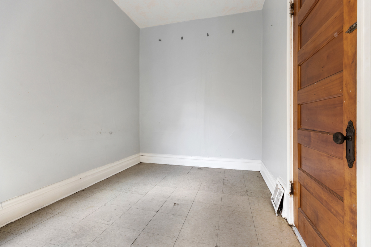 1907 West Irving Park Road Chicago, IL 60613 - Photo 22 of 26