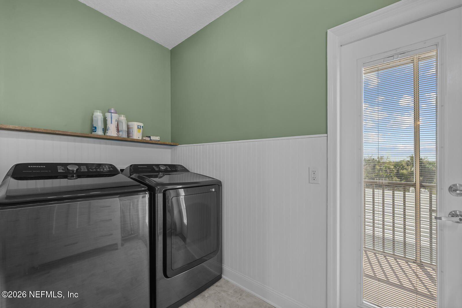 4539 Ribault Park Street Jacksonville, FL 32233 - Photo 21 of 62 Washer/dryer hookup in Primary ensuite