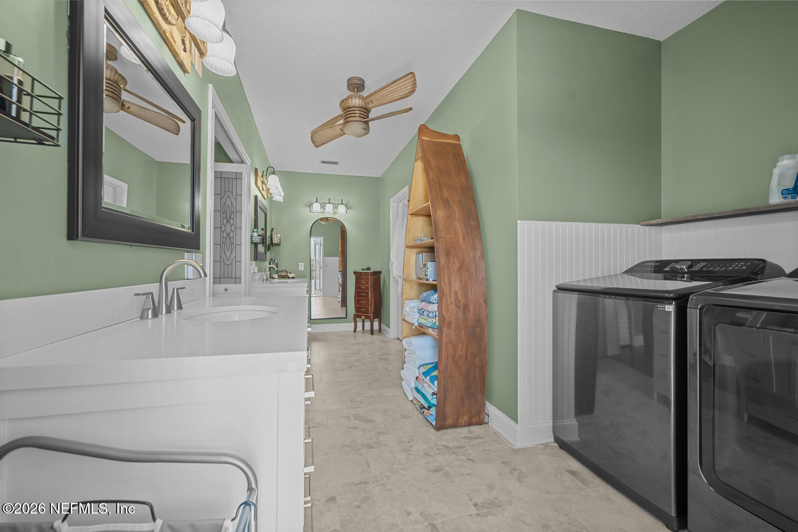 4539 Ribault Park Street Jacksonville, FL 32233 - Photo 22 of 62 Primary ensuite, W/D hookup