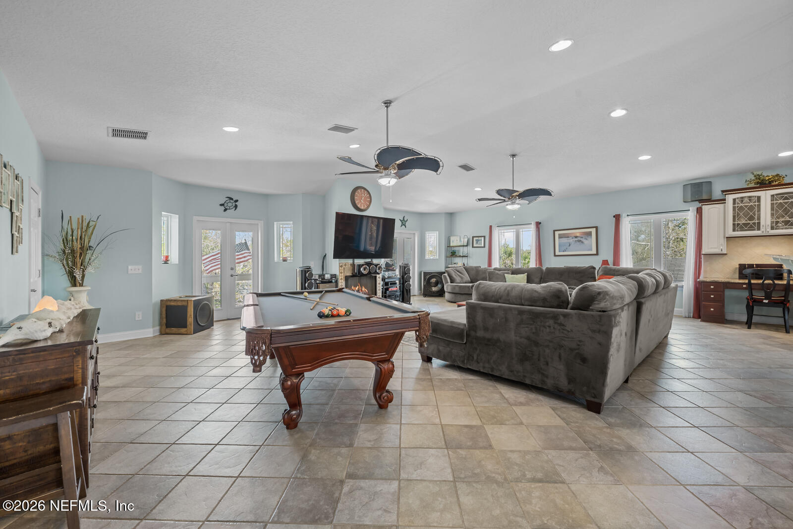 4539 Ribault Park Street Jacksonville, FL 32233 - Photo 49 of 62 Living area