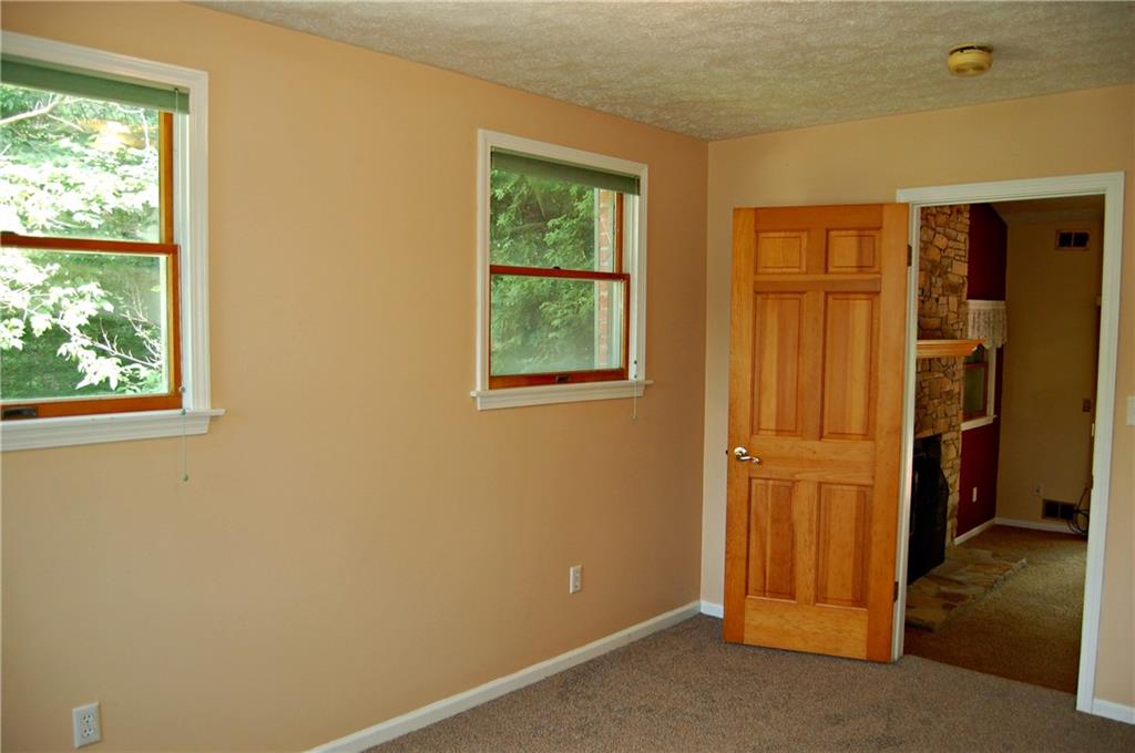 1887 Reissing Road McDonald, PA 15057 - Photo 14 of 25 ONE OF THE OFFICES OFF FAMILY ROOM