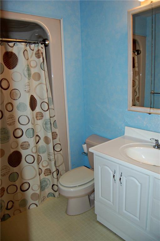 1887 Reissing Road McDonald, PA 15057 - Photo 23 of 25 MAIN BATH ON 2ND FLOOR