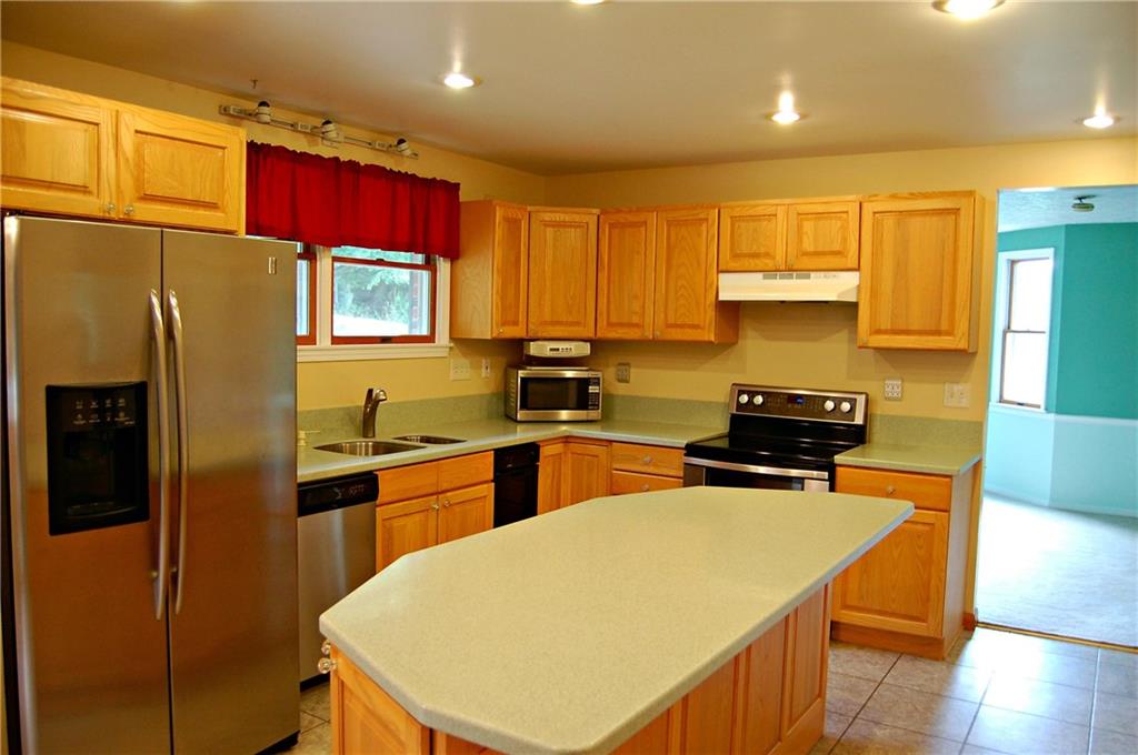 1887 Reissing Road McDonald, PA 15057 - Photo 8 of 25 NICELY UPDATED KIT WITH CI