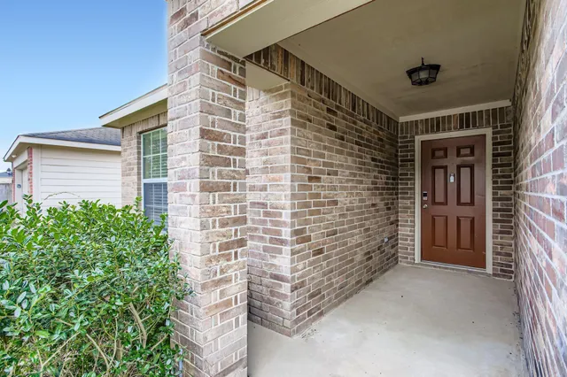$240,000 | 4618 Trinity River Court, Spring, TX 77386