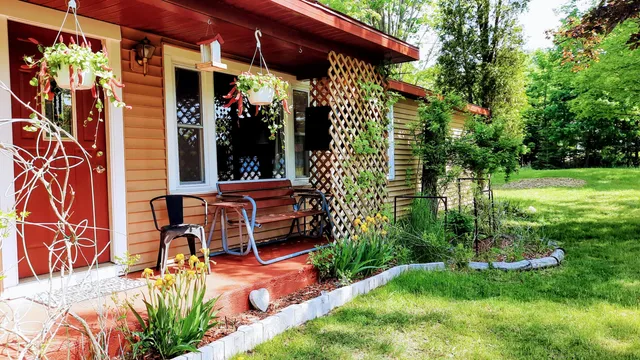 $420,000 | 8424 3rd Street, Onekama, MI 49675