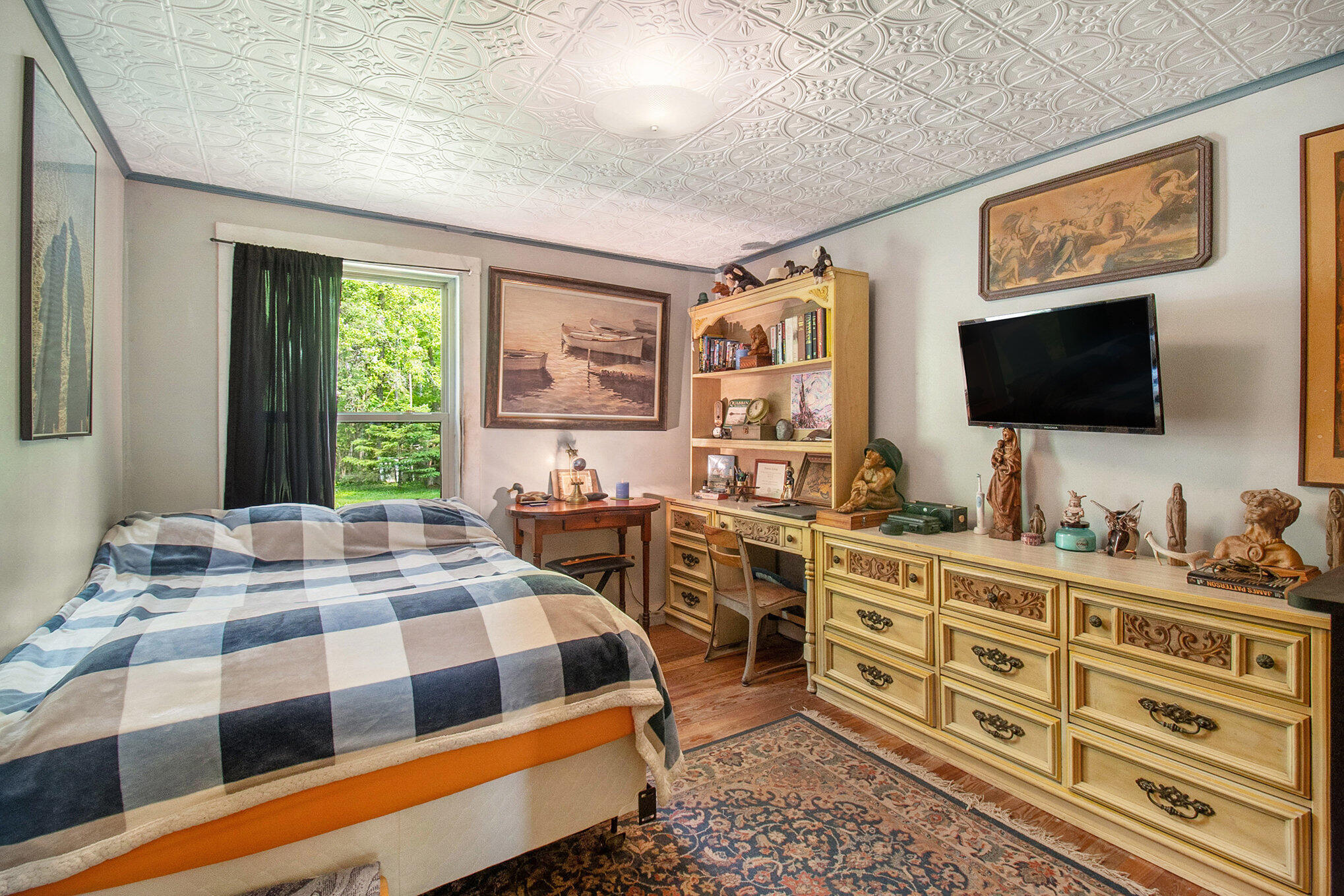 8424 3rd Street Onekama, MI 49675 - Photo 29 of 77 Bedroom 1