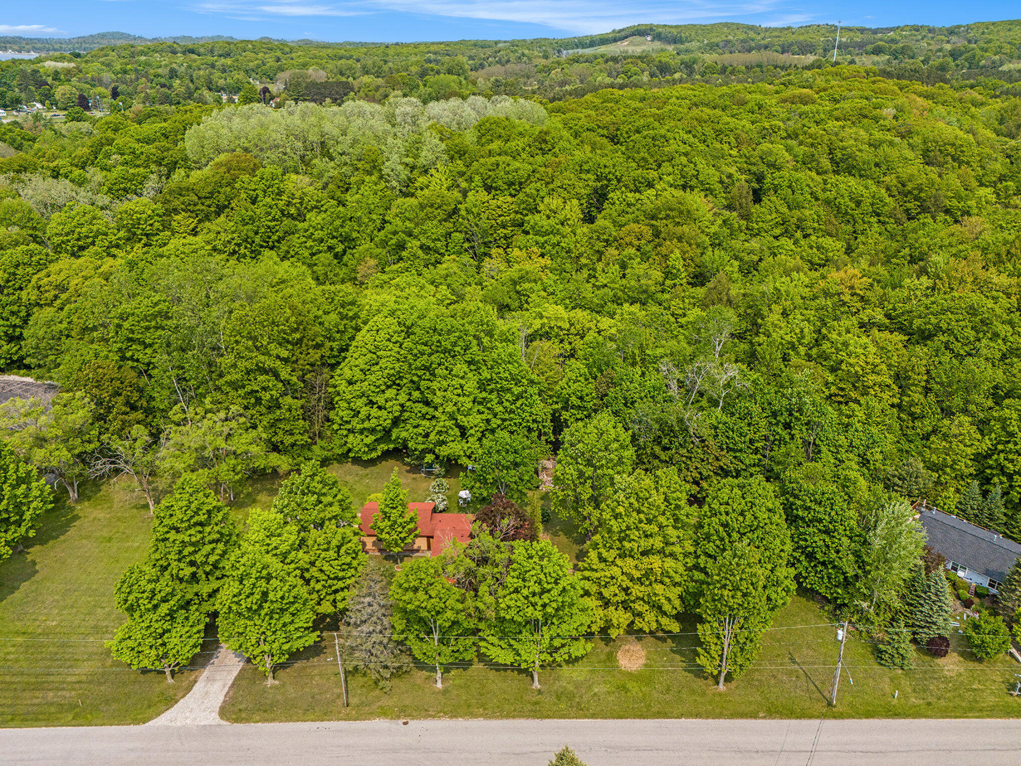 8424 3rd Street Onekama, MI 49675 - Photo 5 of 77 ~3 Mi to LAKE MICHIGAN