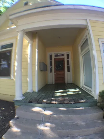 $900 | 908 West 22nd Street, Unit C, Austin, TX 78705