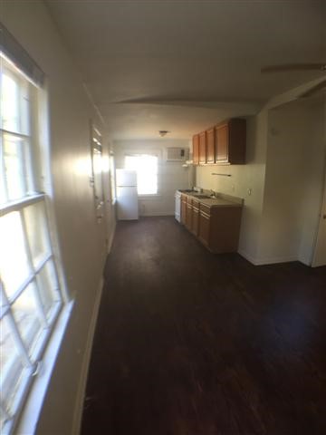 908 West 22nd Street, Unit C Austin, TX 78705 - Photo 6 of 10