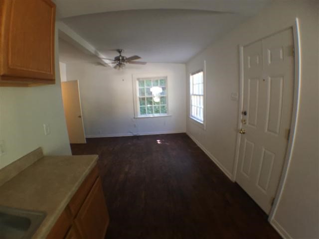 908 West 22nd Street, Unit C Austin, TX 78705 - Photo 9 of 10