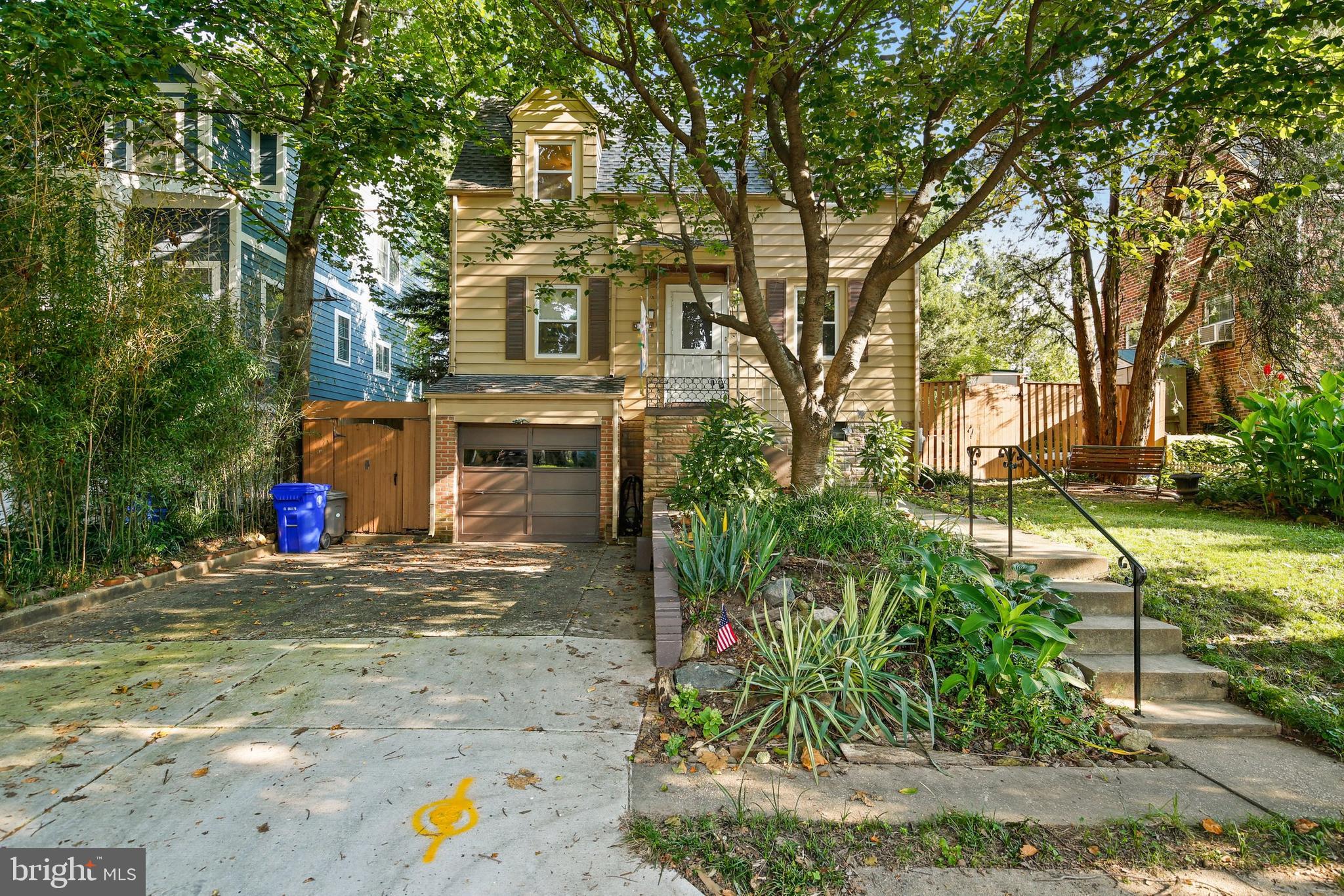 611 Easley Street Silver Spring, MD 20910 - Photo 1 of 29 Gallery Image 1