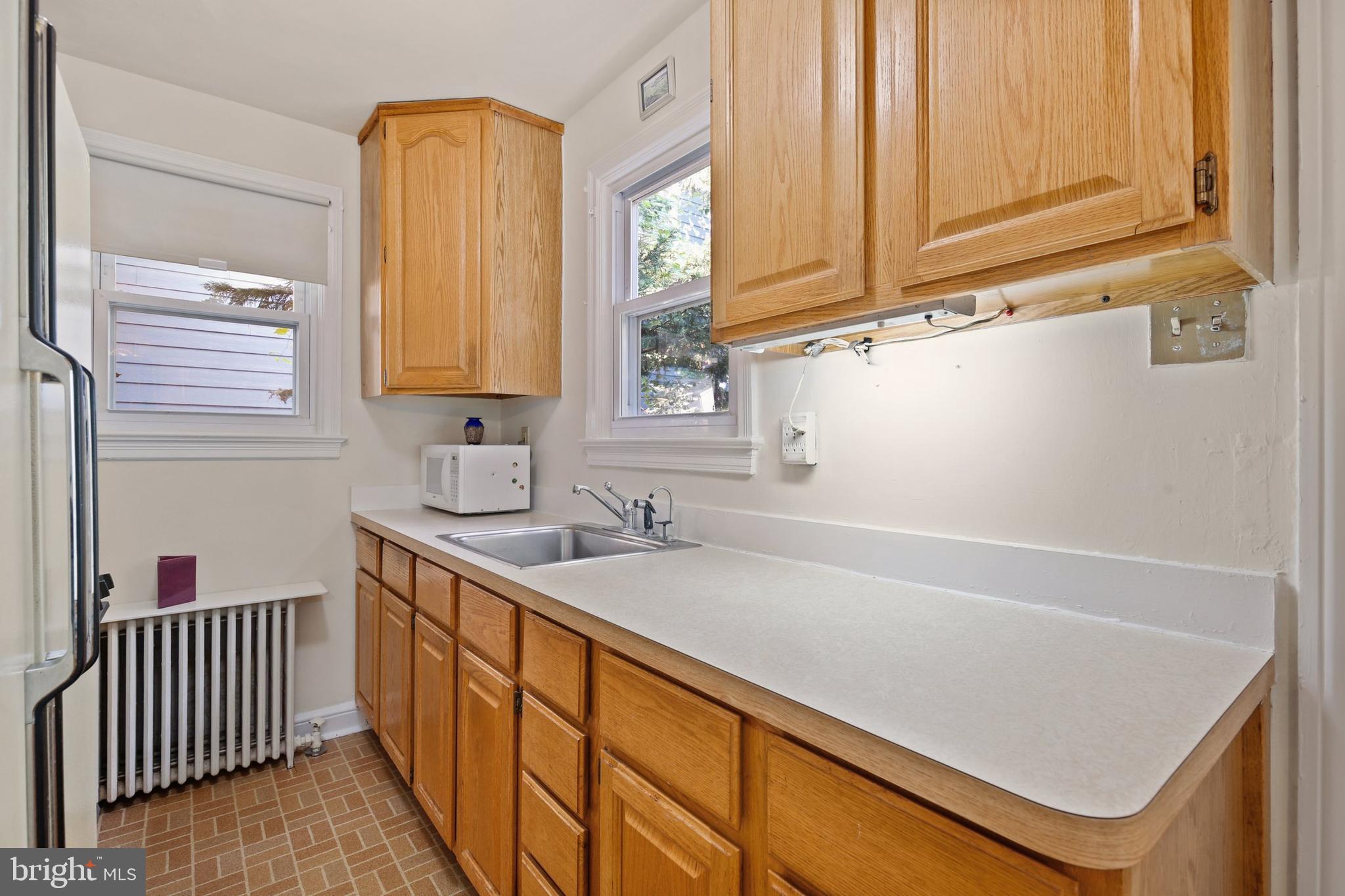 611 Easley Street Silver Spring, MD 20910 - Photo 12 of 29 Gallery Image 12