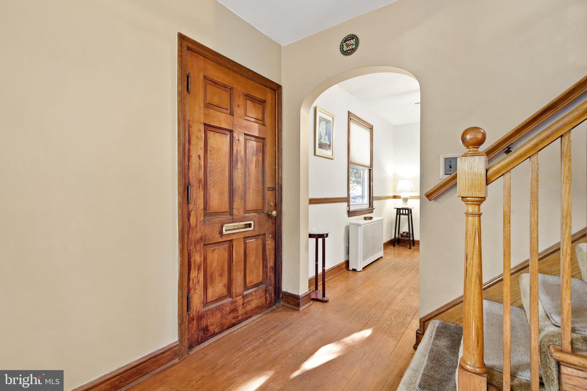 611 Easley Street Silver Spring, MD 20910 - Photo 3 of 29 Gallery Image 3