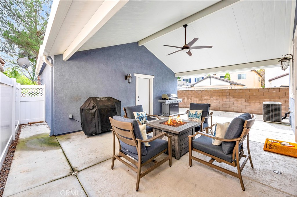 40152 Stowe Road Temecula, CA 92591 - Photo 36 of 56 a building outdoor space with patio furniture and a potted plant