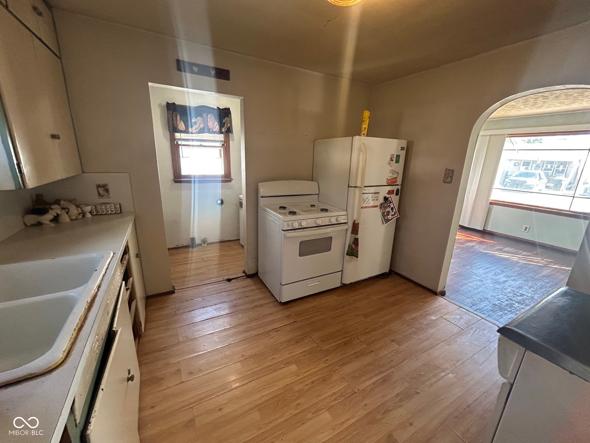 4223 Delaware Street Anderson, IN 46013 - Photo 4 of 12 Gallery Image 4