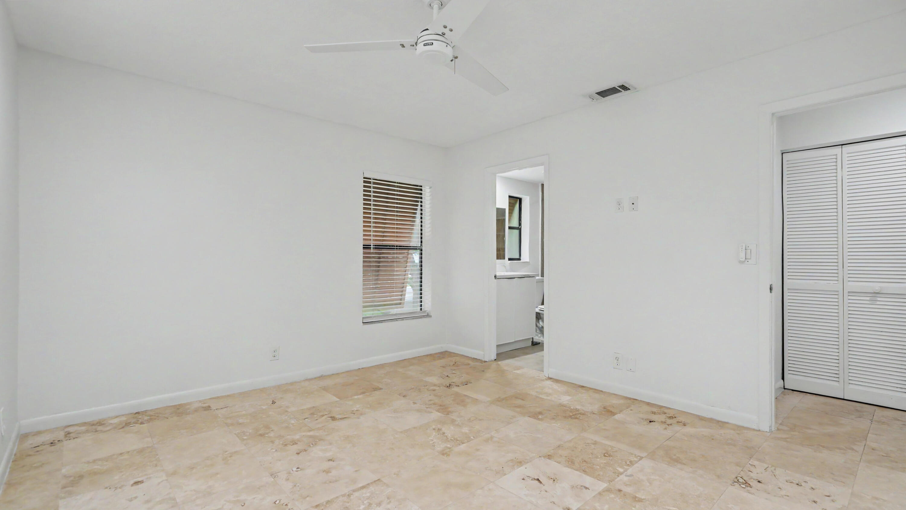 3939 Northeast 5th Avenue, Unit A201 Boca Raton, FL 33431 - Photo 13 of 44 DSC08818
