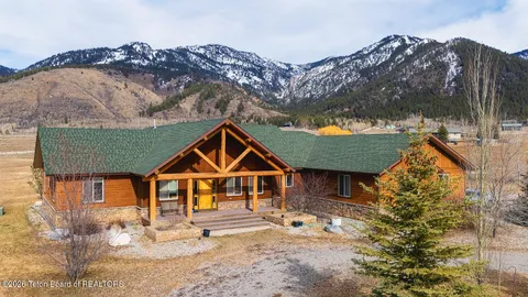 $1,700,000 | 1384 County Road 110, Etna, WY 83118