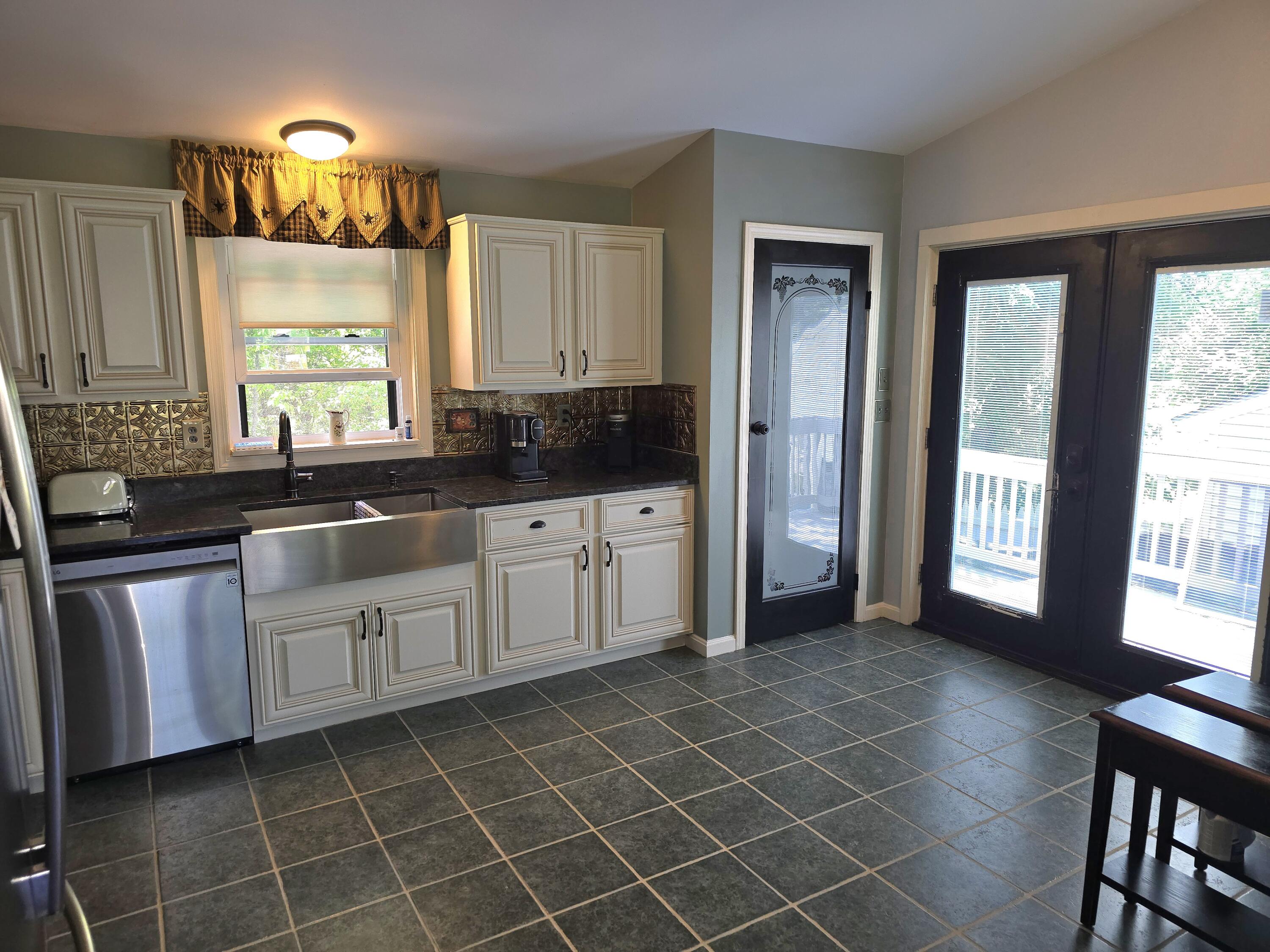 5 Roland Avenue Lewiston, ME 04240 - Photo 26 of 63 20250603_123120